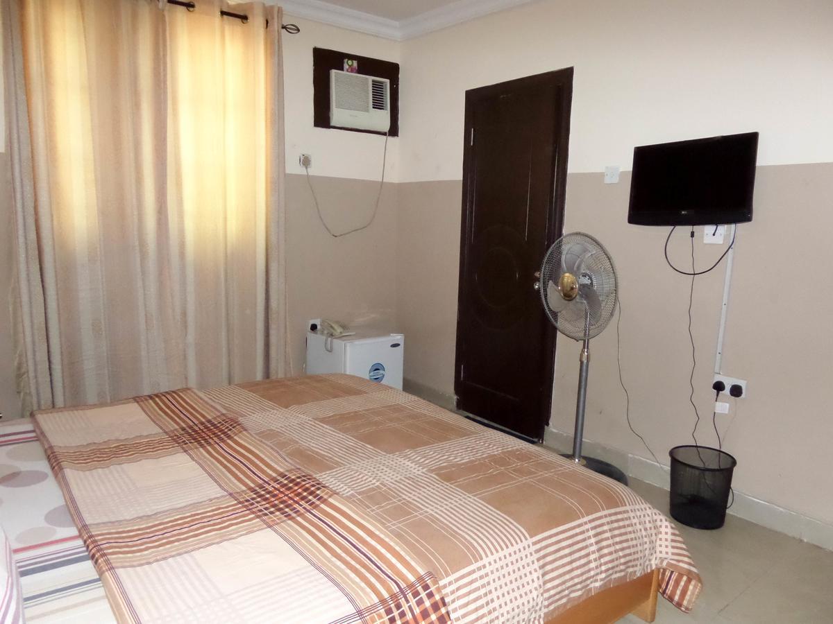 Wonder King Hotel Lagos Ngoại thất bức ảnh